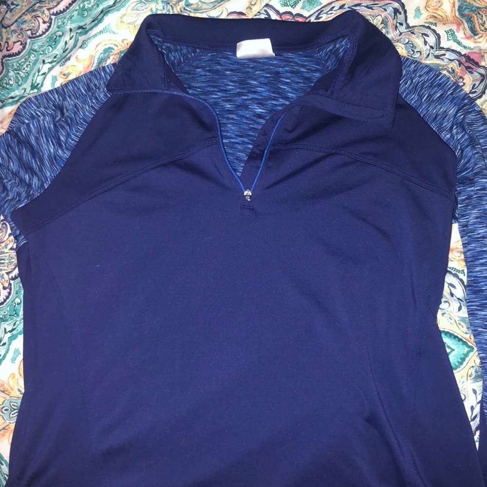 Danskin now pullover workout shirt. Size M!!